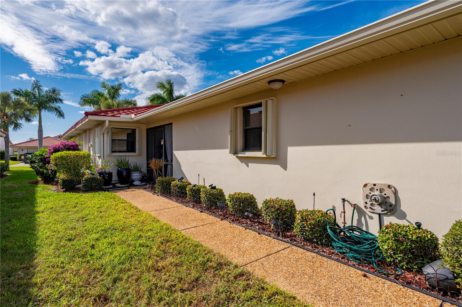 Image 5 of 50 For 11365 Essex Drive