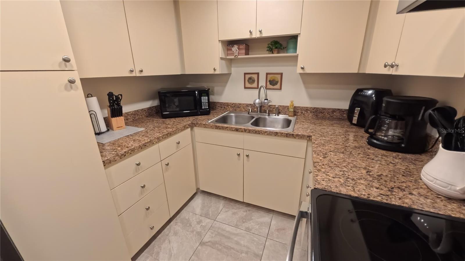 Image 19 of 43 For 2437 Harbor Boulevard 108