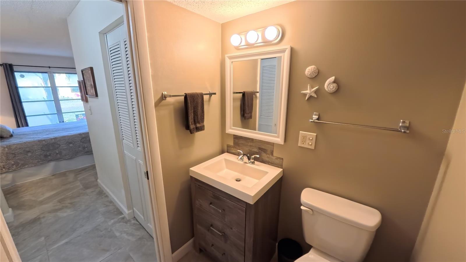 Image 32 of 43 For 2437 Harbor Boulevard 108