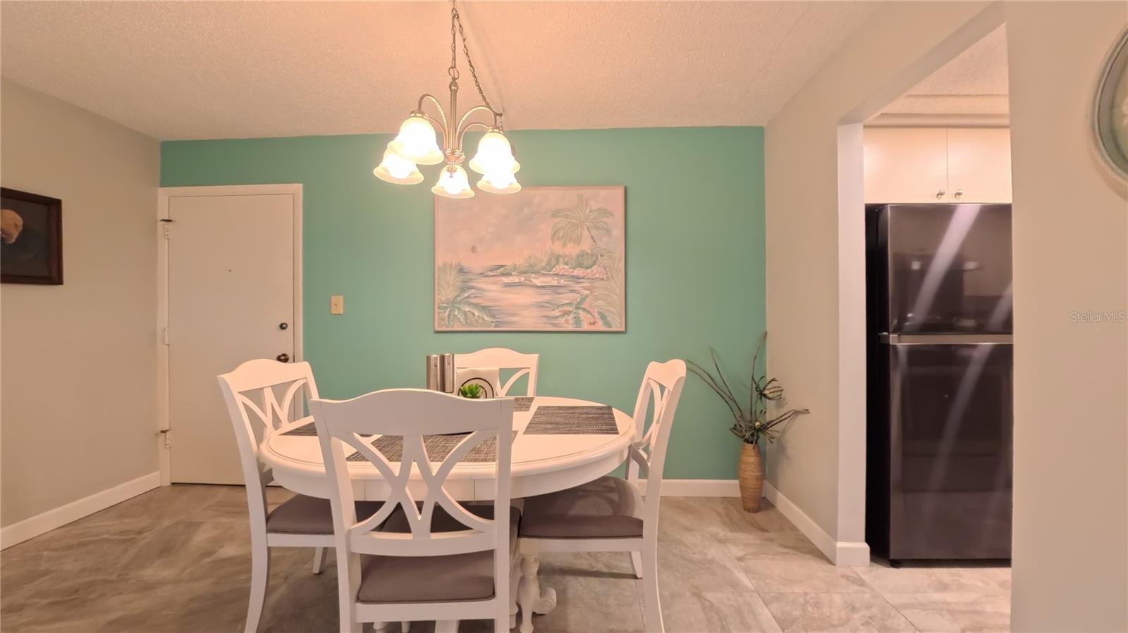 Image 9 of 43 For 2437 Harbor Boulevard 108