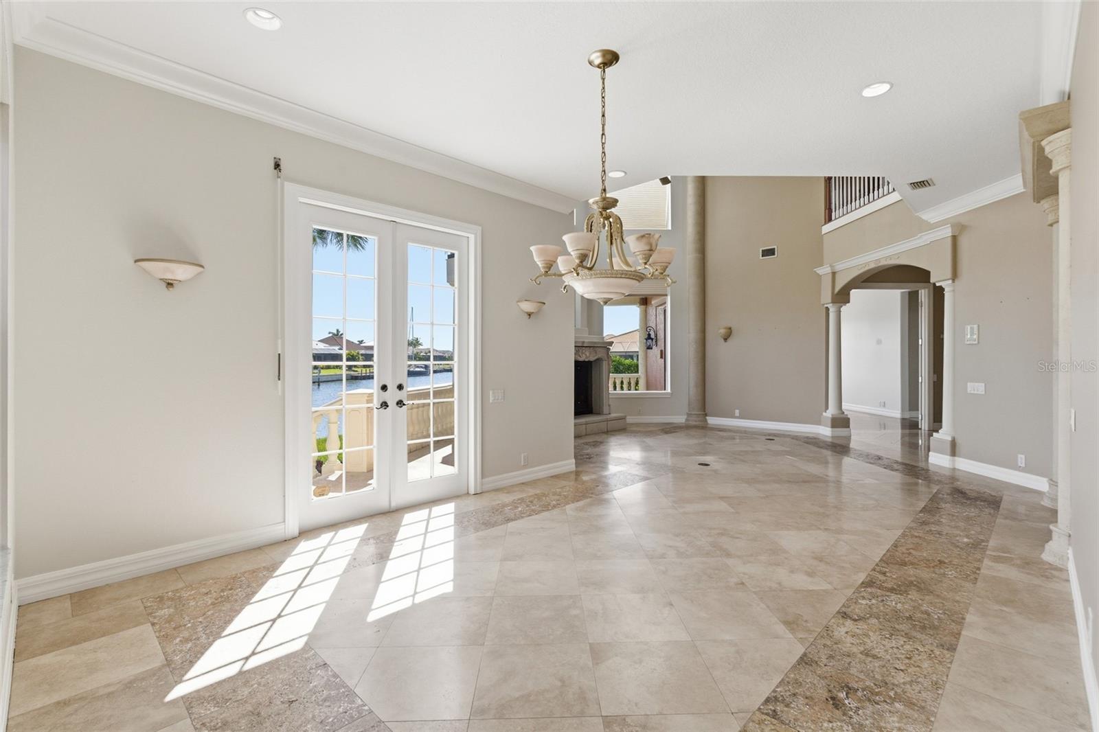 Image 12 of 69 For 3324 Antigua Drive