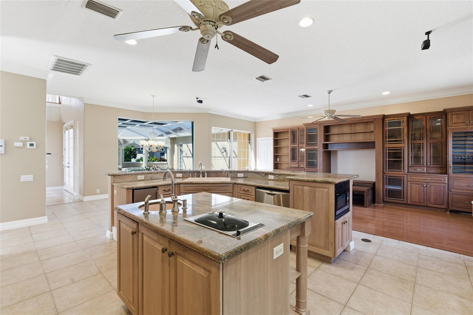 Image 22 of 69 For 3324 Antigua Drive