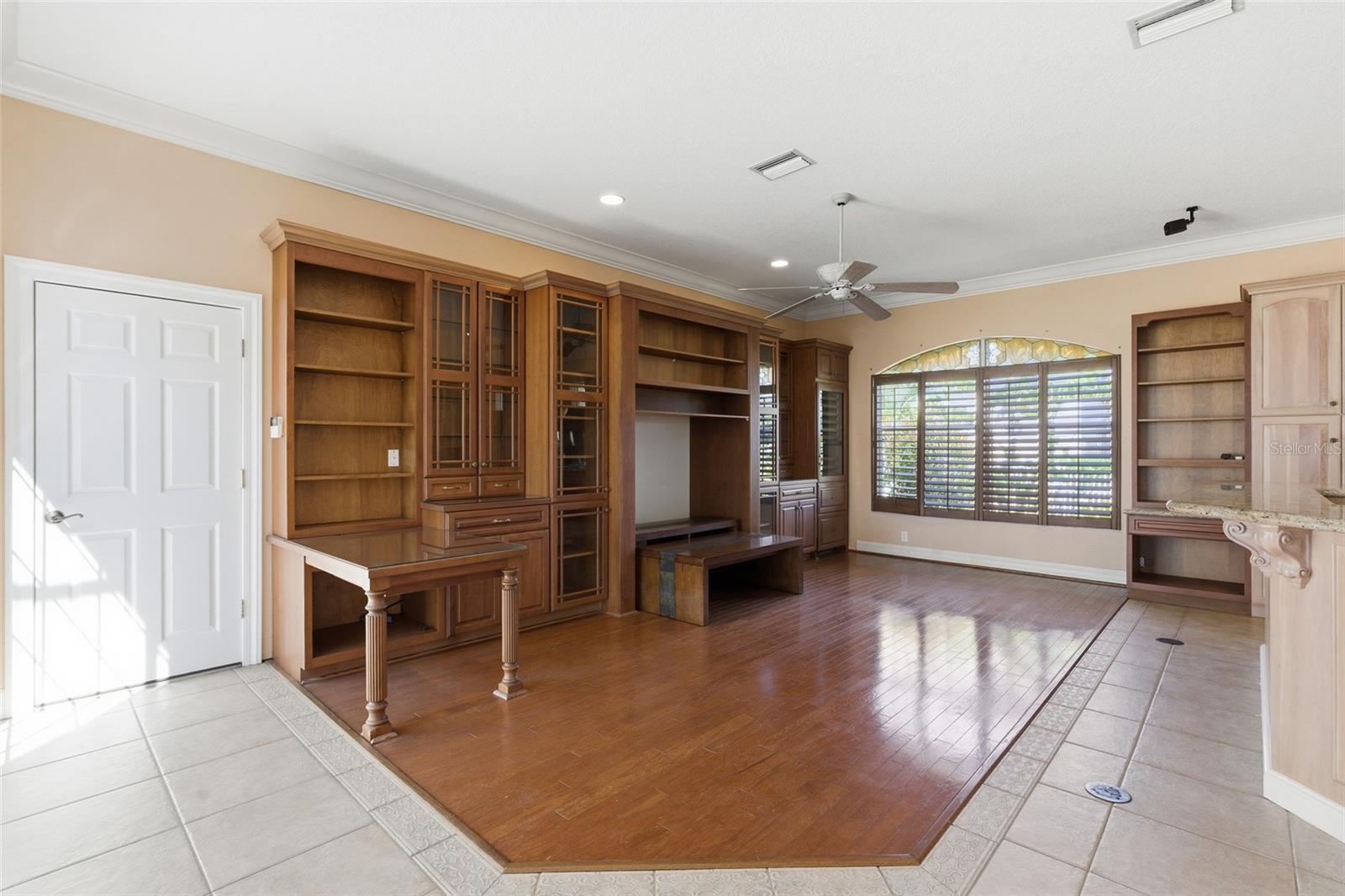 Image 24 of 69 For 3324 Antigua Drive