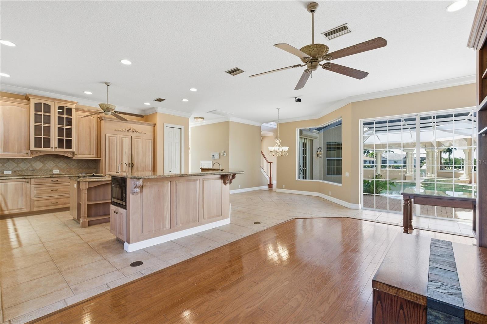 Image 27 of 69 For 3324 Antigua Drive