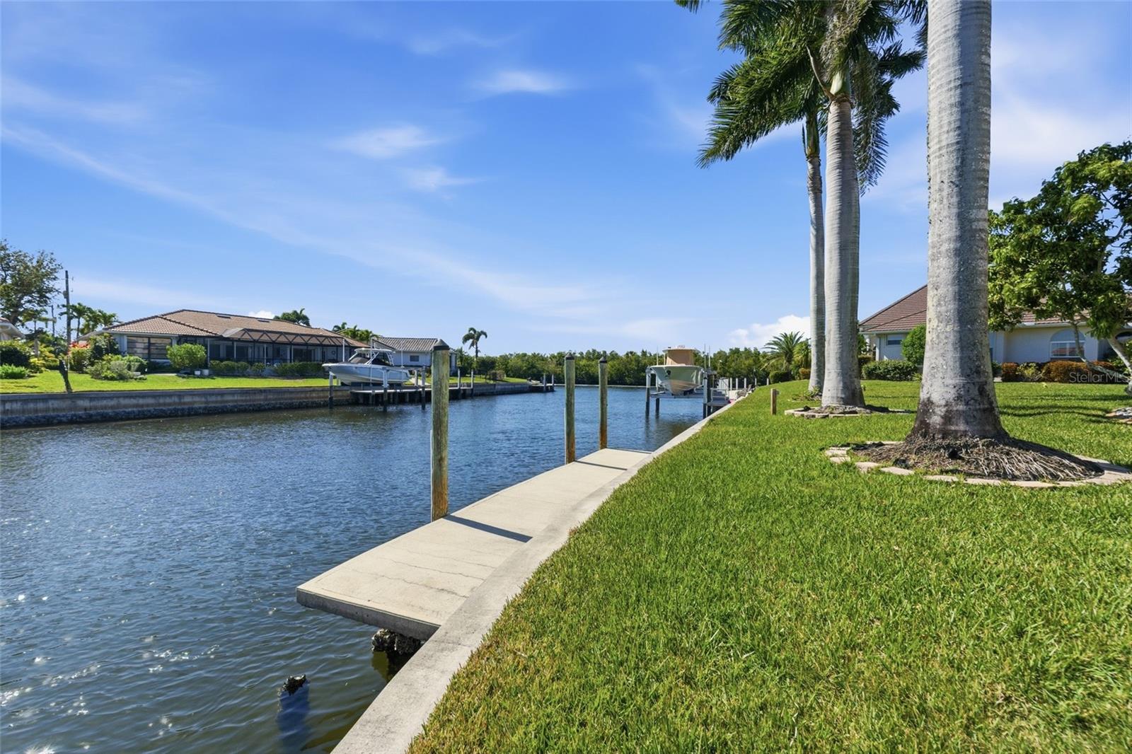 Image 4 of 69 For 3324 Antigua Drive