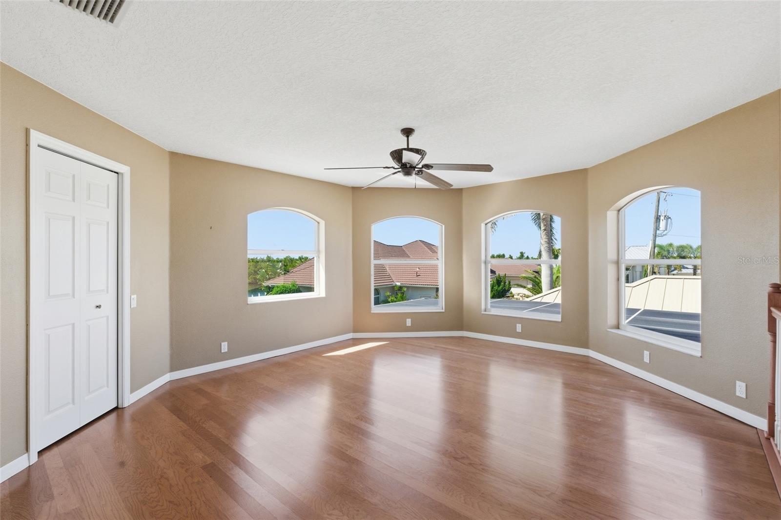 Image 45 of 69 For 3324 Antigua Drive