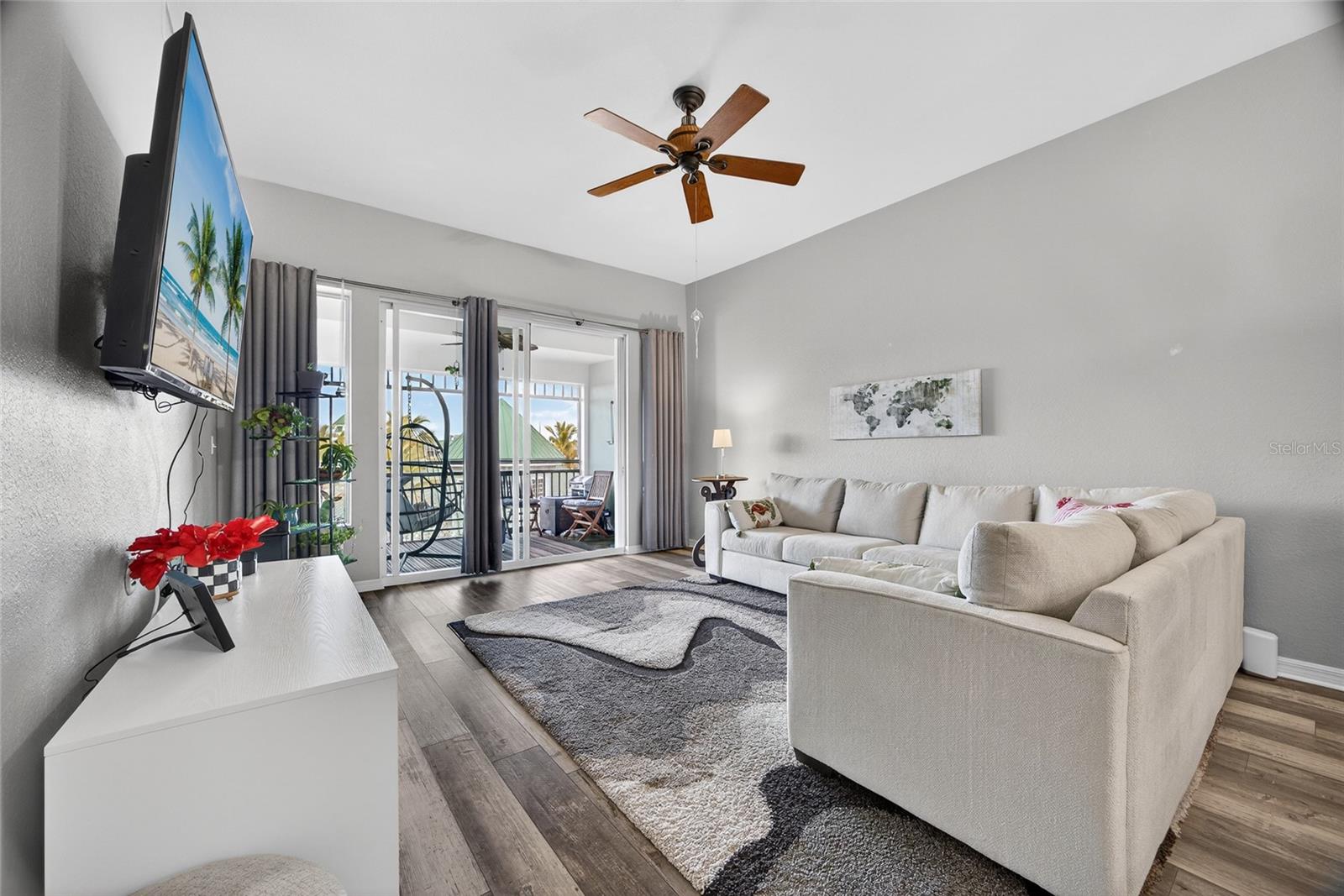 Image 12 of 53 For 5115 Melbourne Street A303