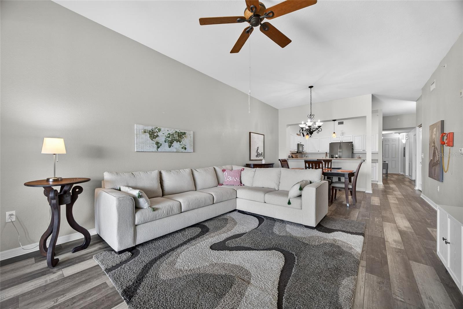 Image 13 of 53 For 5115 Melbourne Street A303