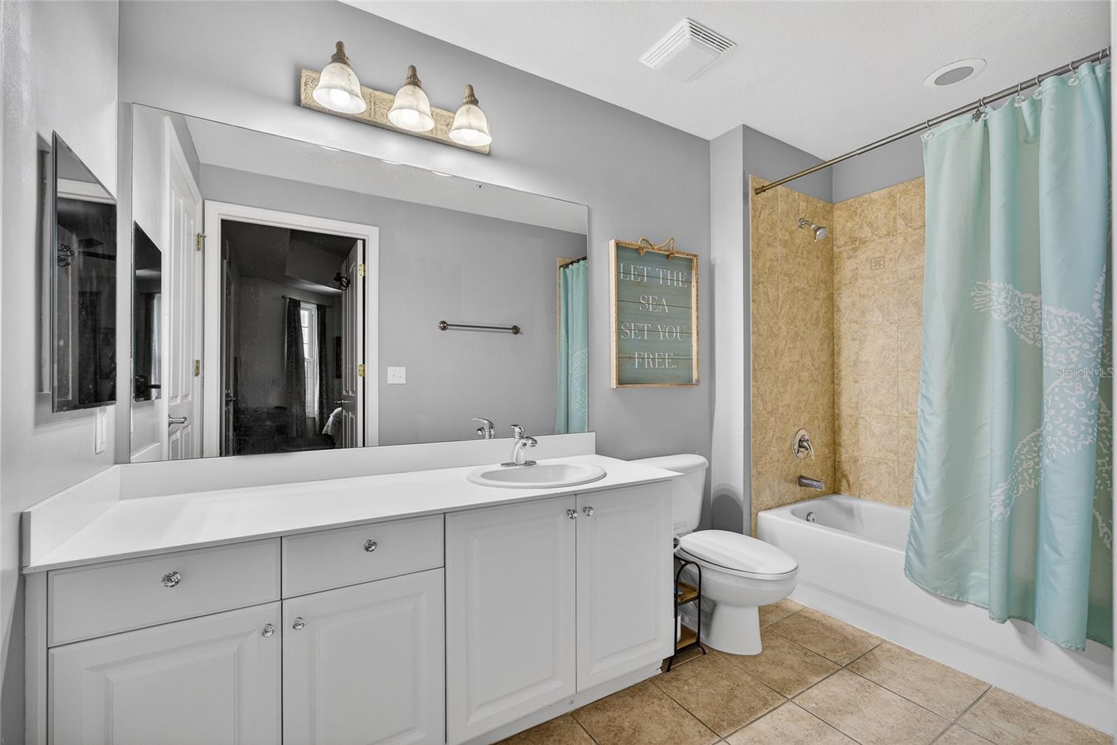 Image 19 of 53 For 5115 Melbourne Street A303