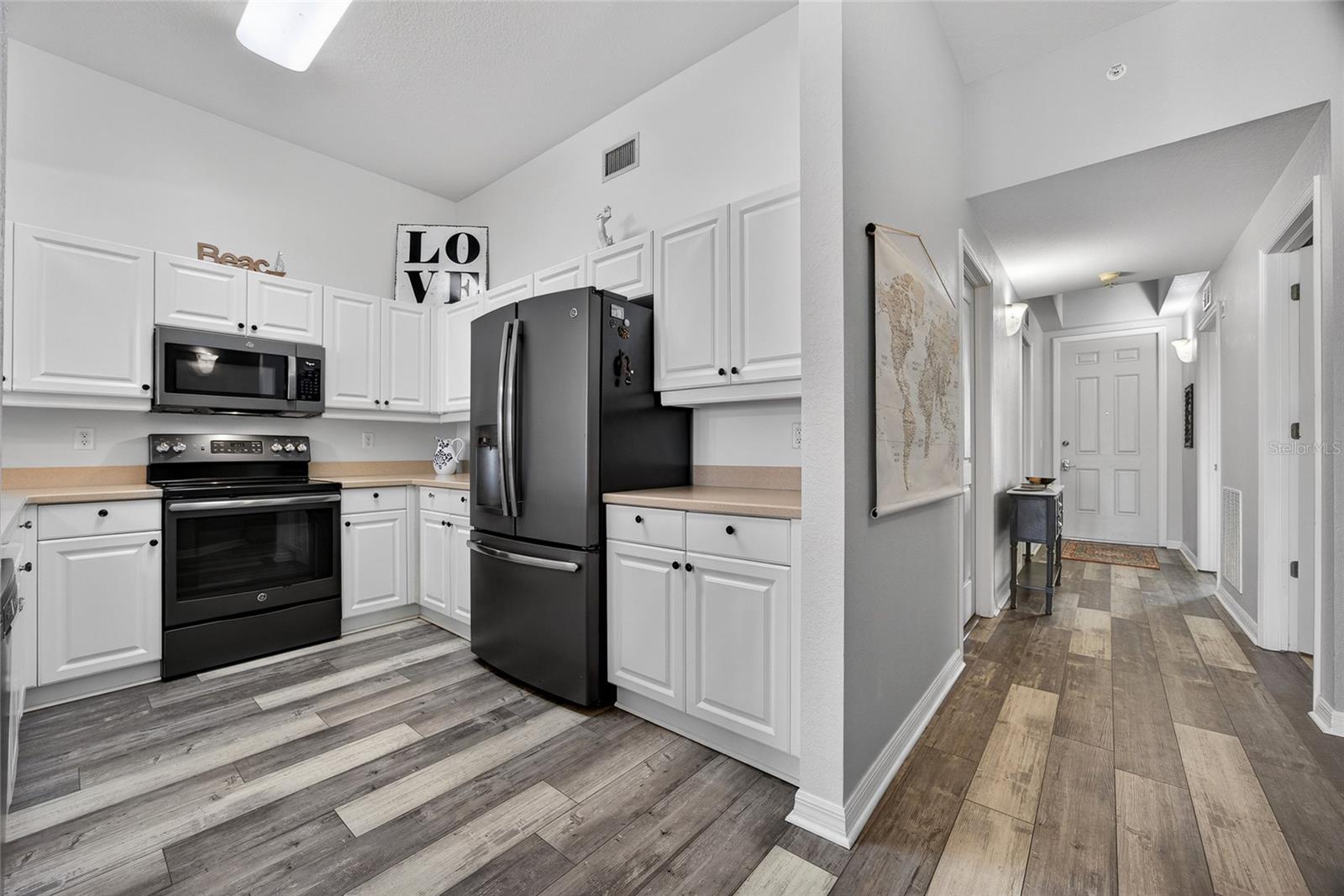 Image 6 of 53 For 5115 Melbourne Street A303