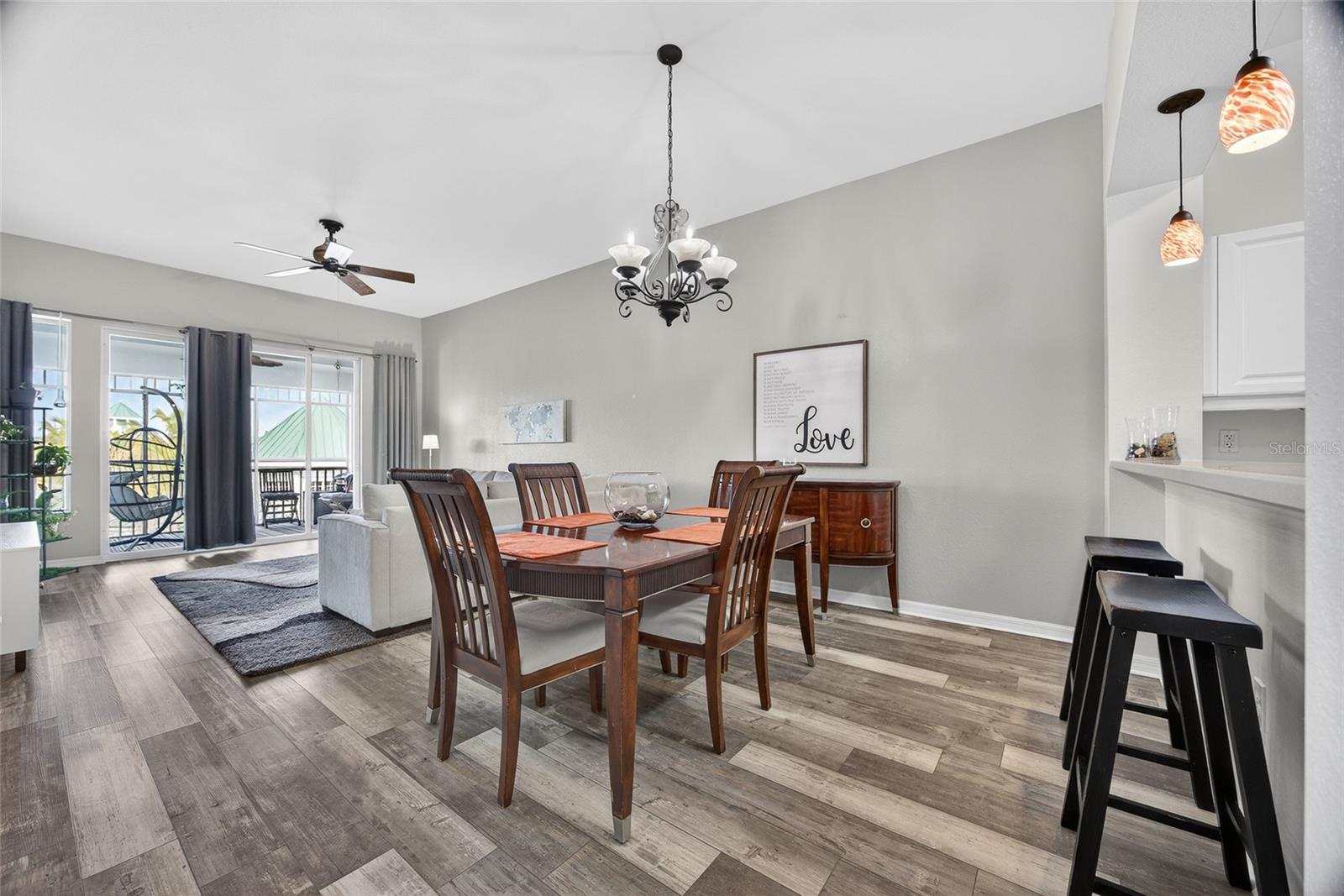 Image 9 of 53 For 5115 Melbourne Street A303