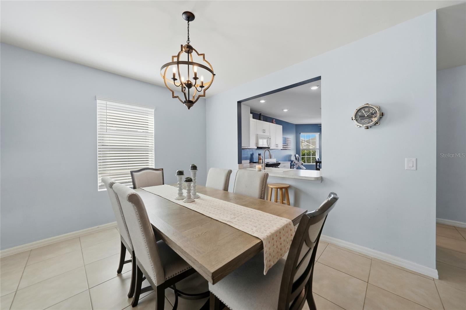 Image 13 of 53 For 27980 Arrowhead Circle