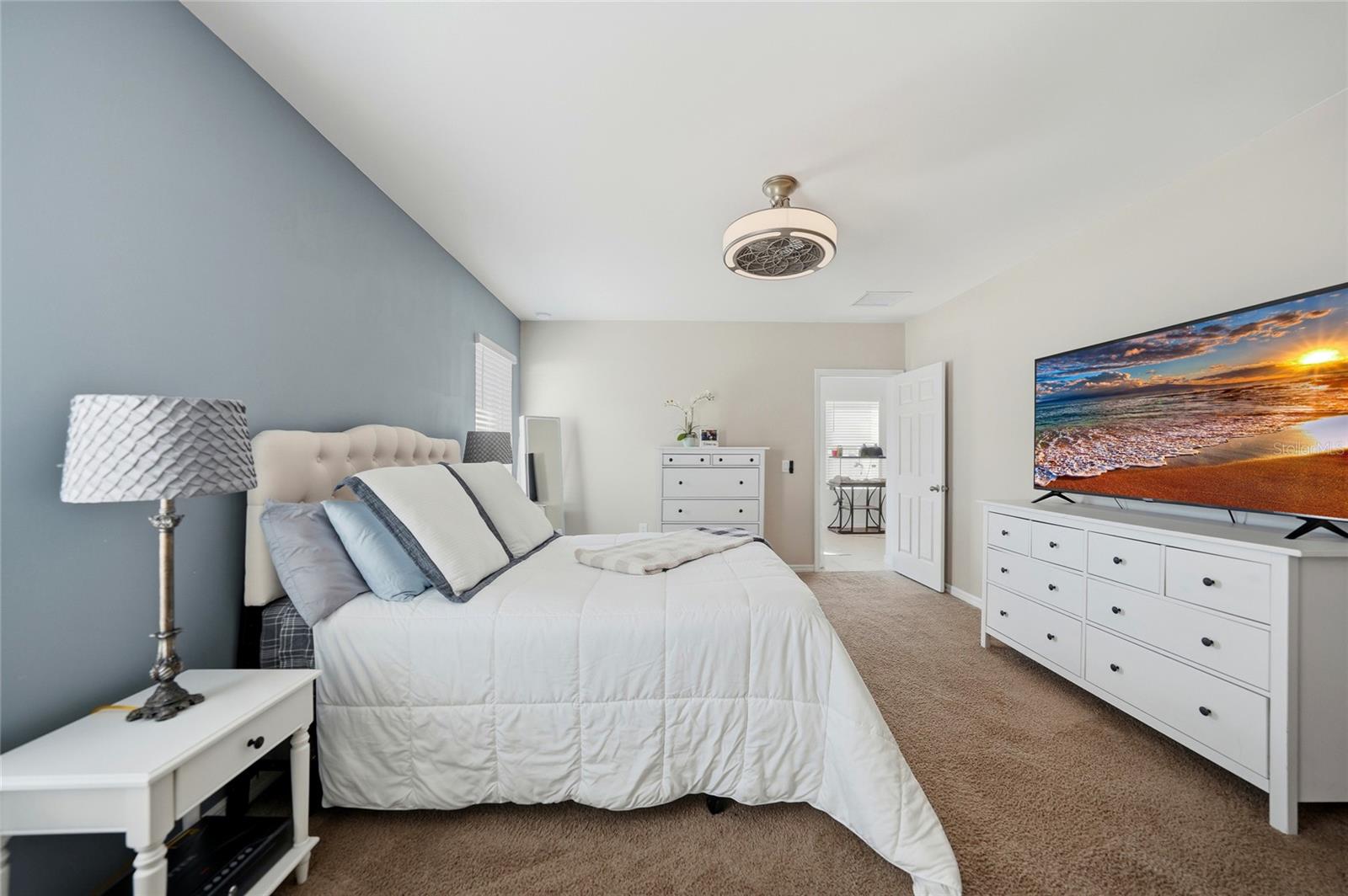 Image 15 of 53 For 27980 Arrowhead Circle