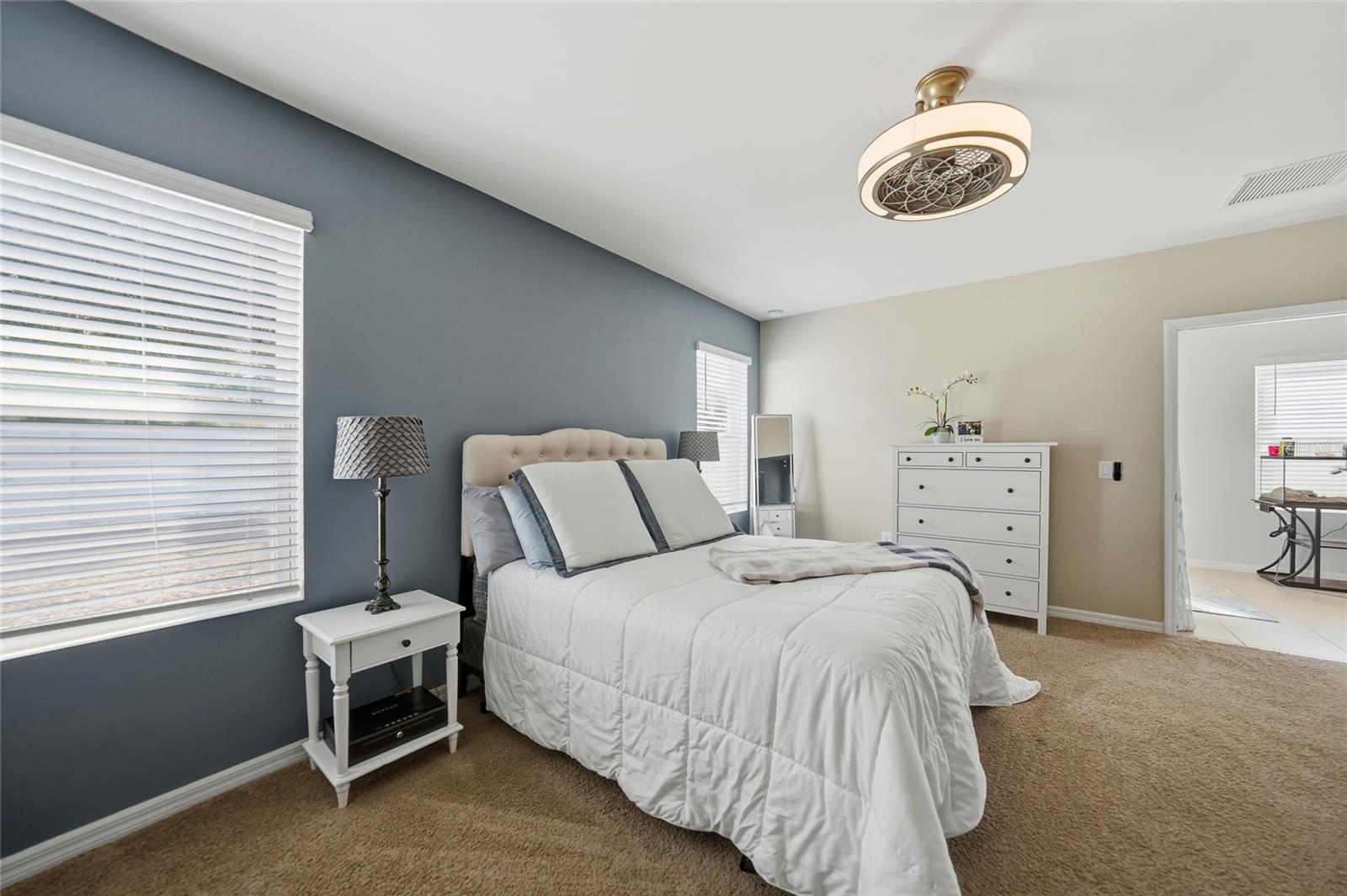 Image 16 of 53 For 27980 Arrowhead Circle