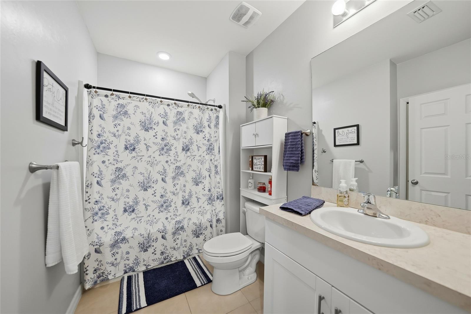 Image 22 of 53 For 27980 Arrowhead Circle