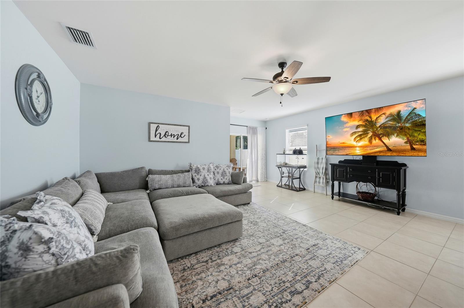 Image 3 of 53 For 27980 Arrowhead Circle