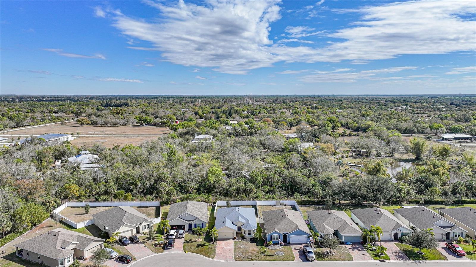 Image 34 of 53 For 27980 Arrowhead Circle