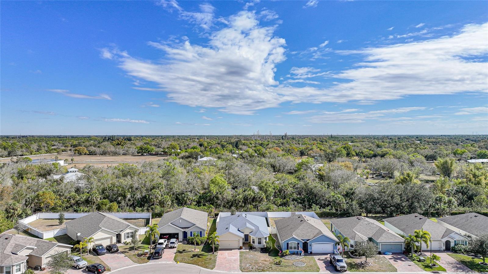 Image 35 of 53 For 27980 Arrowhead Circle