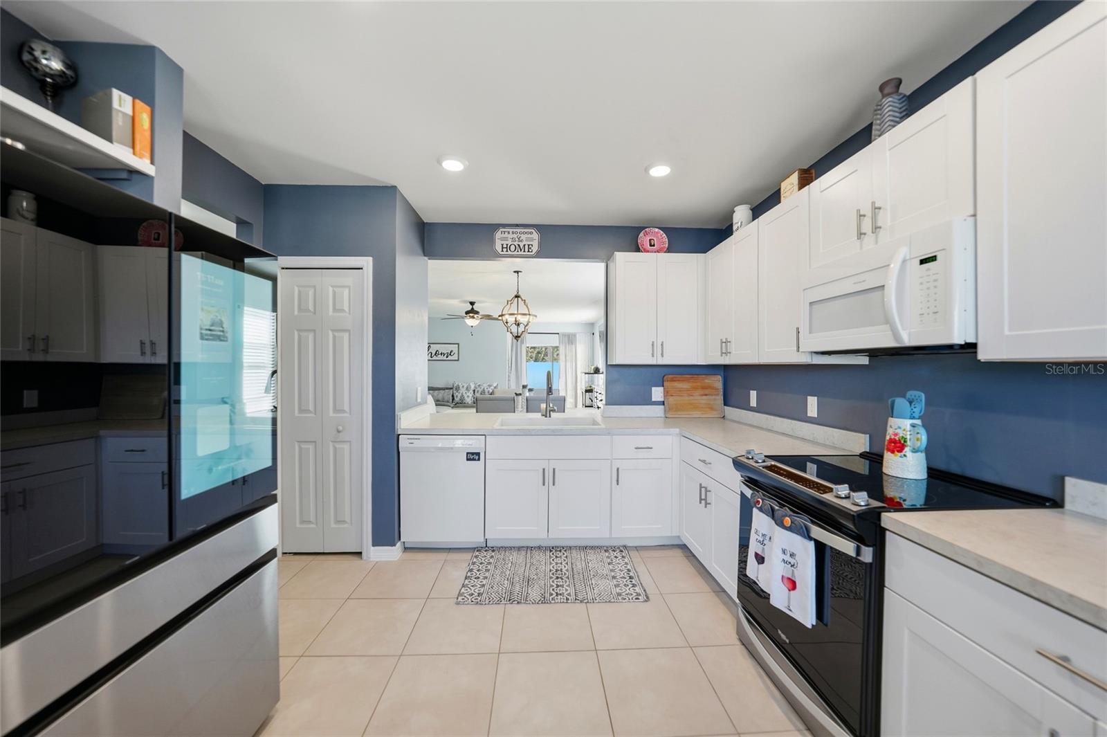 Image 6 of 53 For 27980 Arrowhead Circle