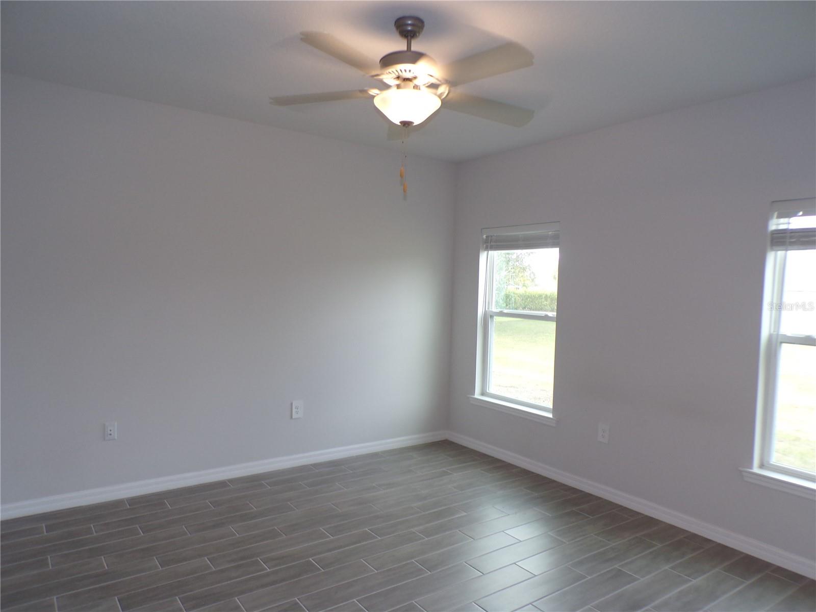 Image 11 of 34 For 25442 Colon Drive