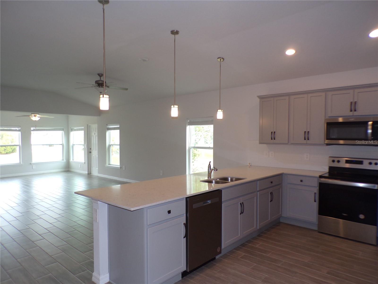 Image 2 of 34 For 25442 Colon Drive