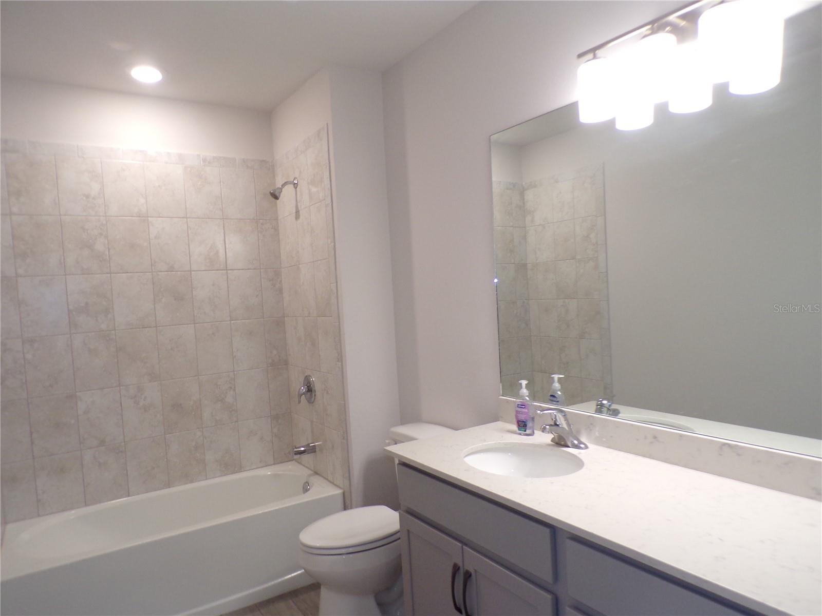 Image 24 of 34 For 25442 Colon Drive