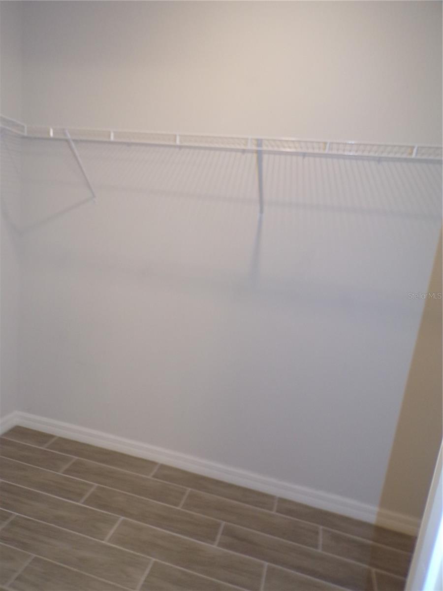 Image 9 of 34 For 25442 Colon Drive