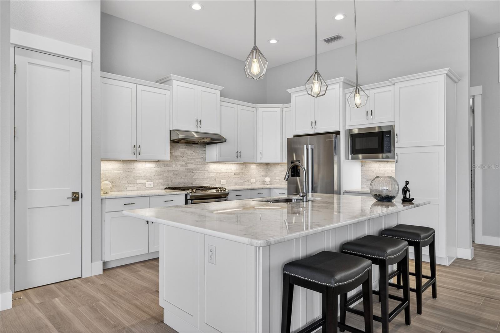 Image 12 of 48 For 3307 Dominica Court