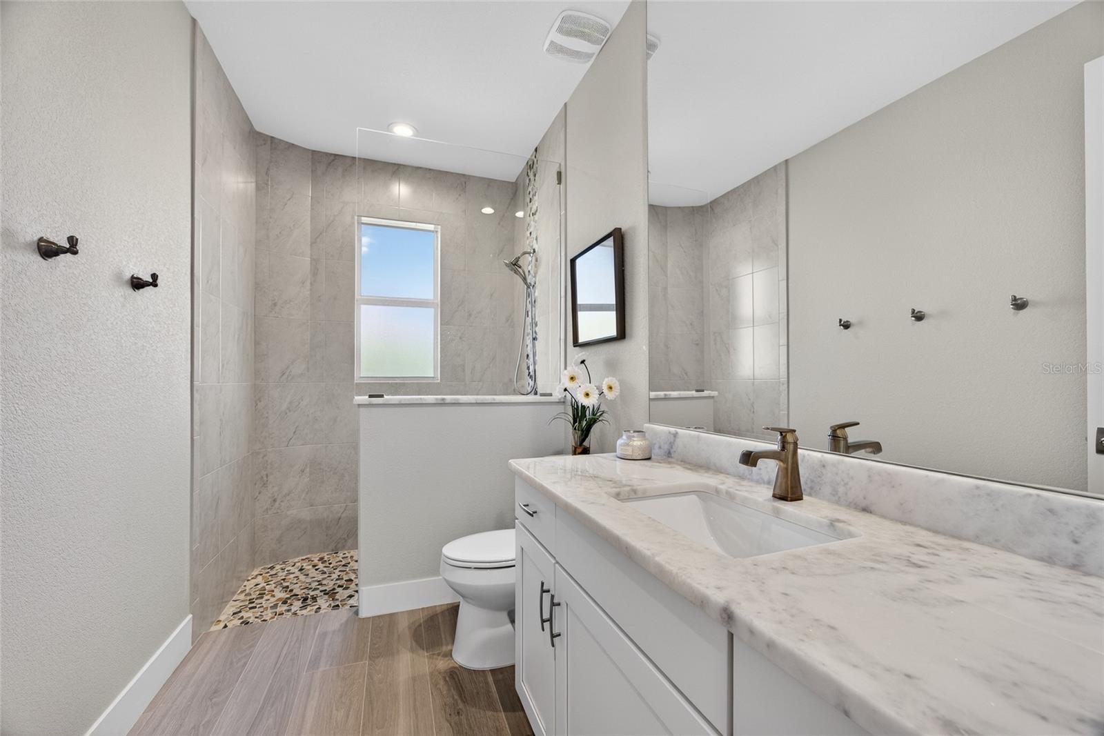 Image 24 of 48 For 3307 Dominica Court