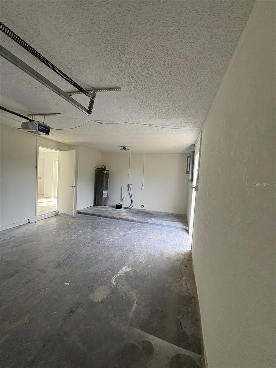 Image 17 of 19 For 1057 Tropical Avenue Nw