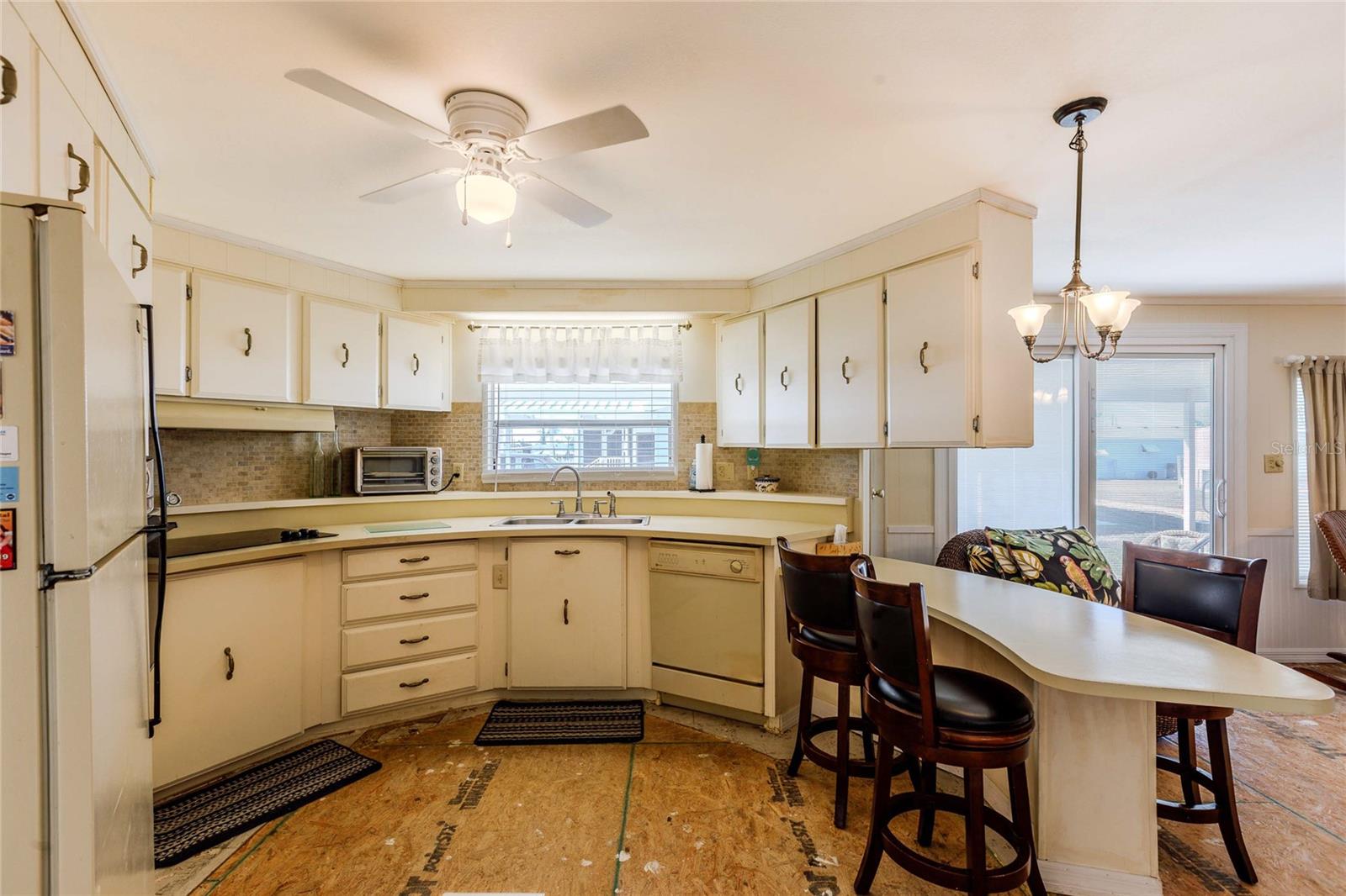 Image 12 of 33 For 2720 Grebe Lane