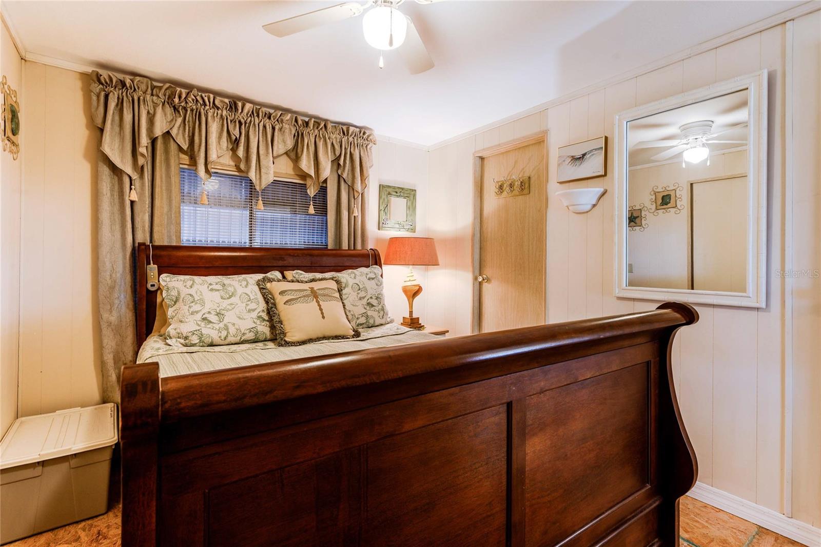 Image 24 of 33 For 2720 Grebe Lane