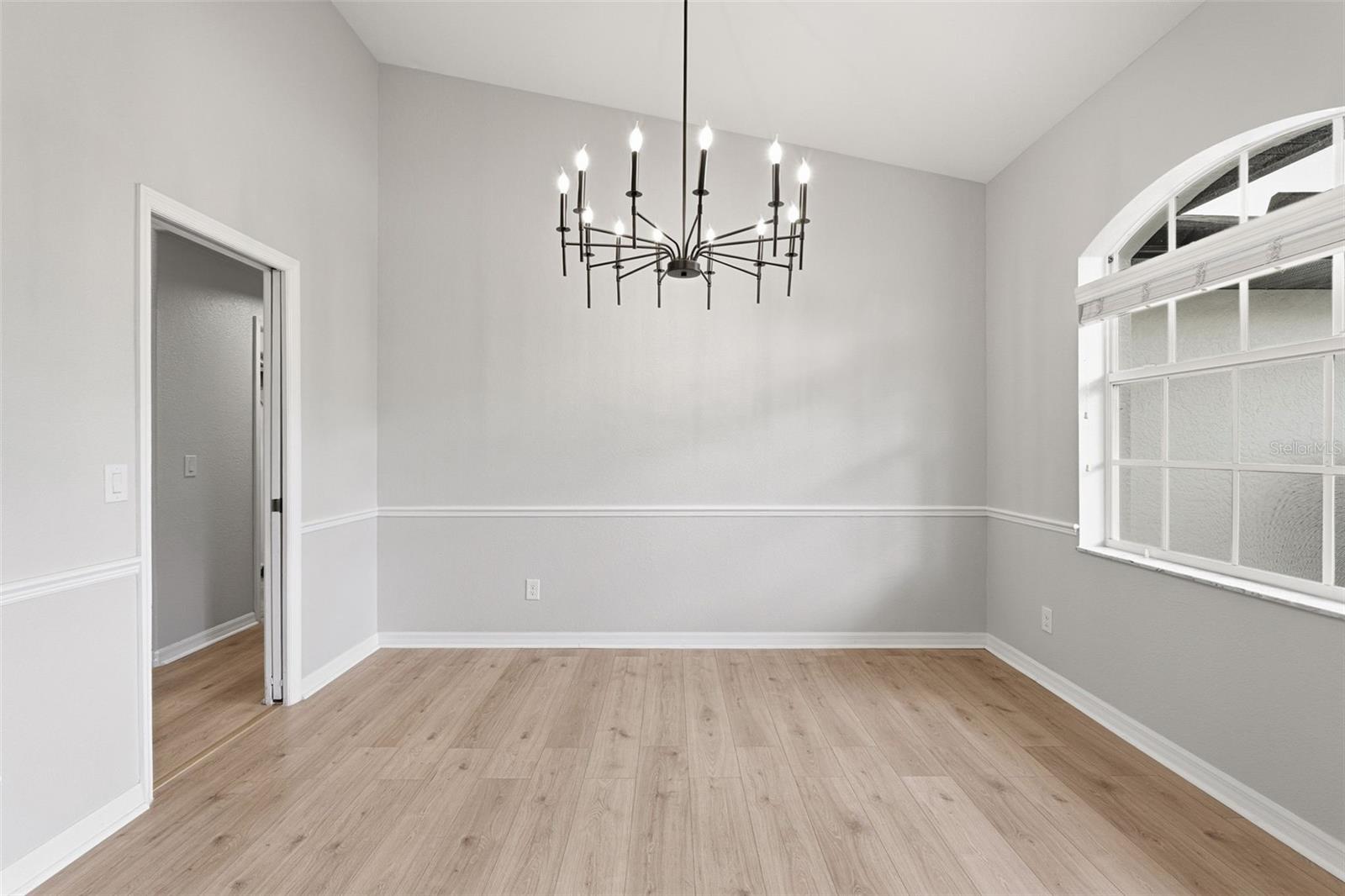 Image 7 of 49 For 1431 Torino Street