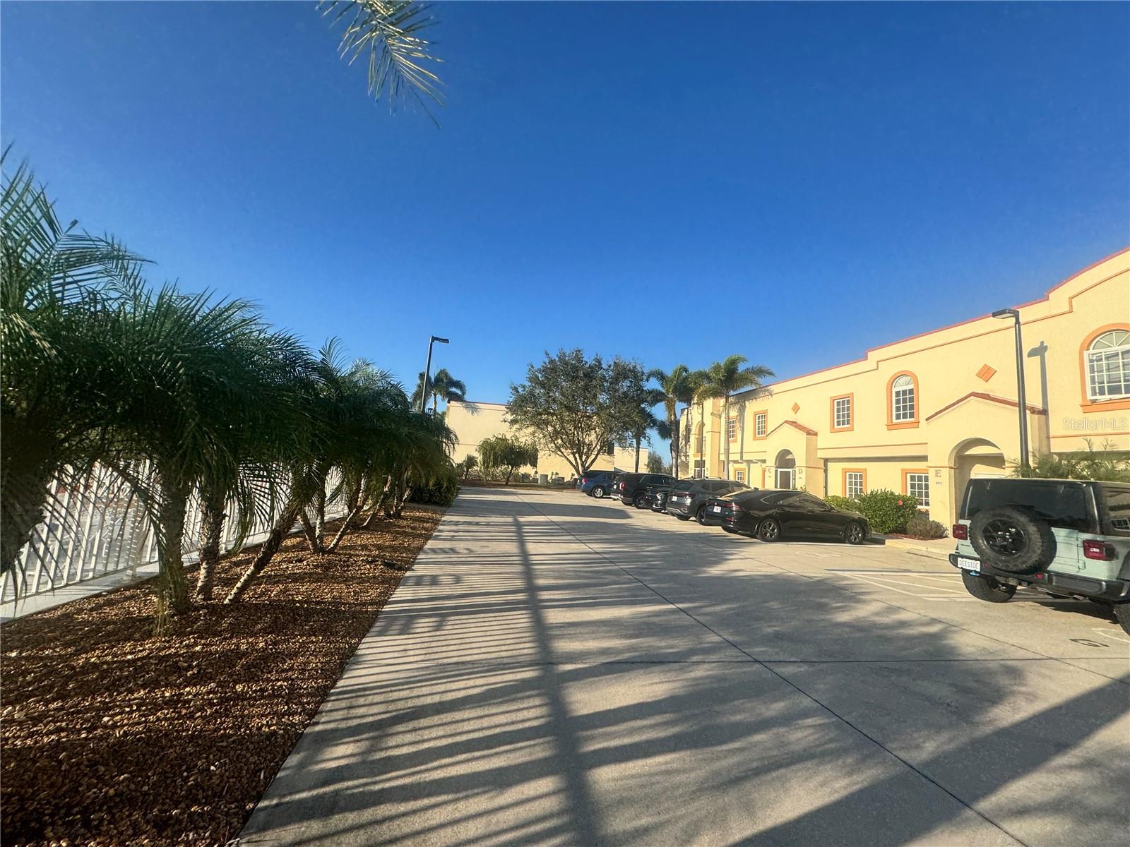 Image 15 of 33 For 1216 Rio De Janeiro Avenue 301