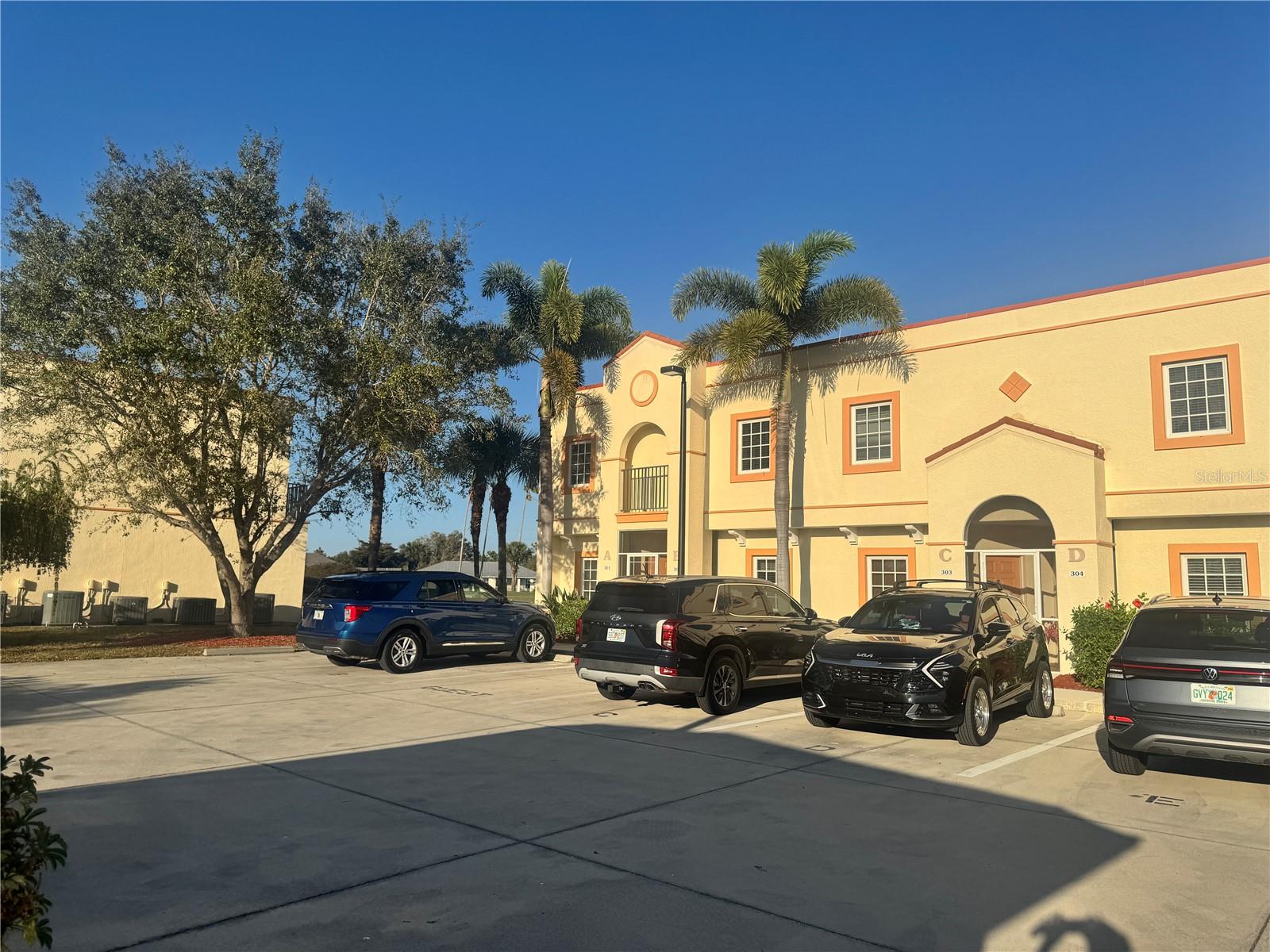 Image 19 of 33 For 1216 Rio De Janeiro Avenue 301