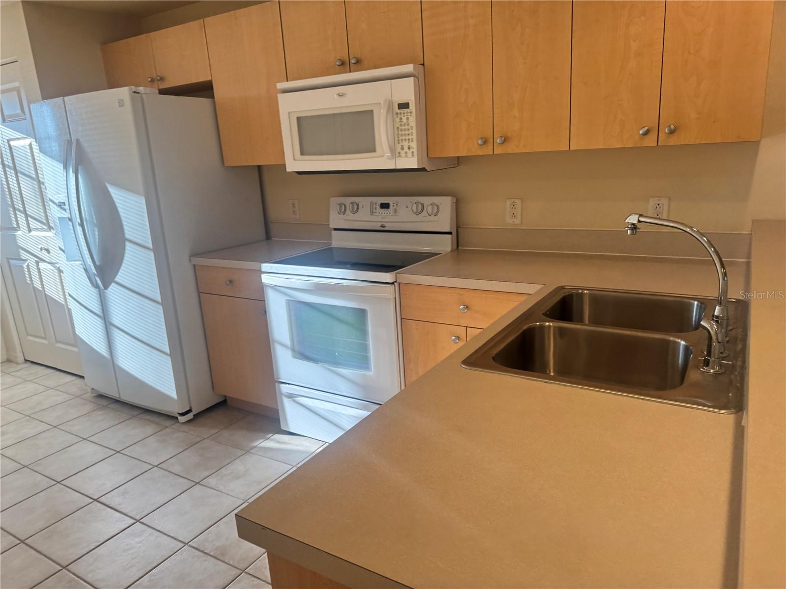 Image 34 of 36 For 1216 Rio De Janeiro Avenue 301