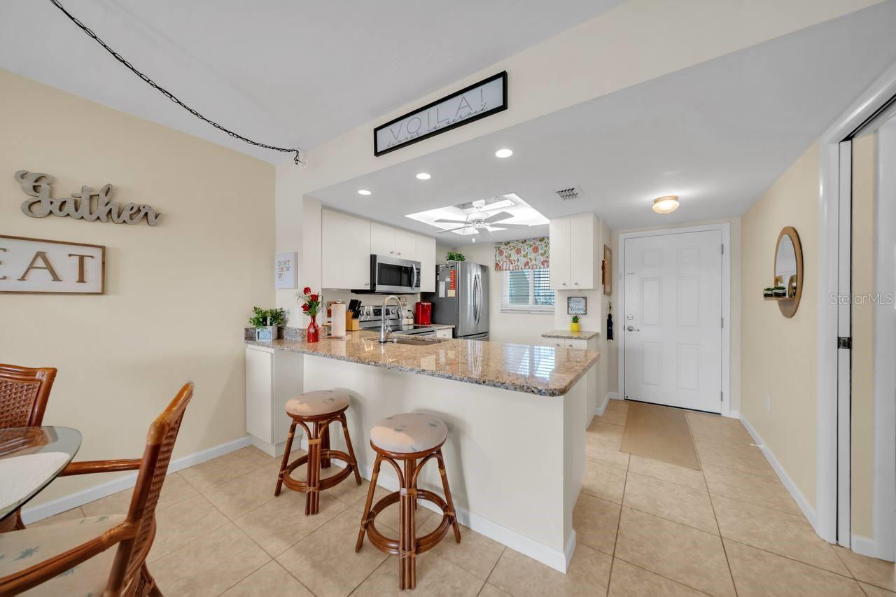 Image 14 of 50 For 25275 Rampart Boulevard 1601