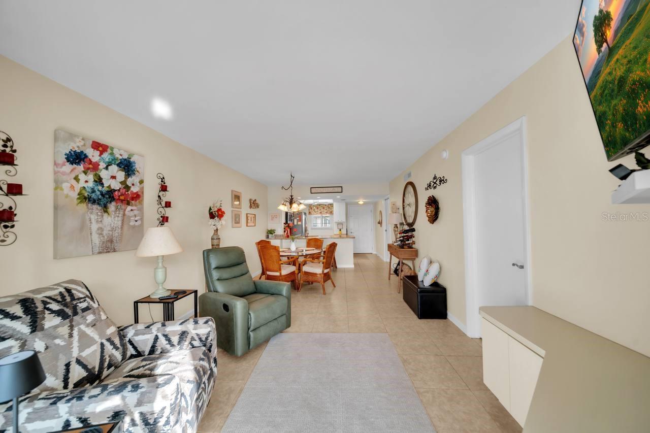 Image 21 of 50 For 25275 Rampart Boulevard 1601