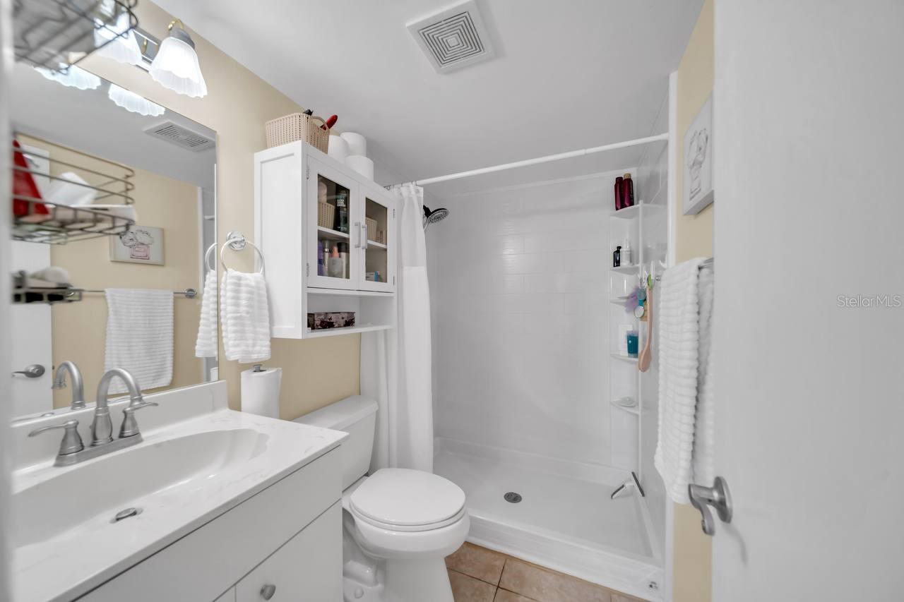 Image 30 of 50 For 25275 Rampart Boulevard 1601