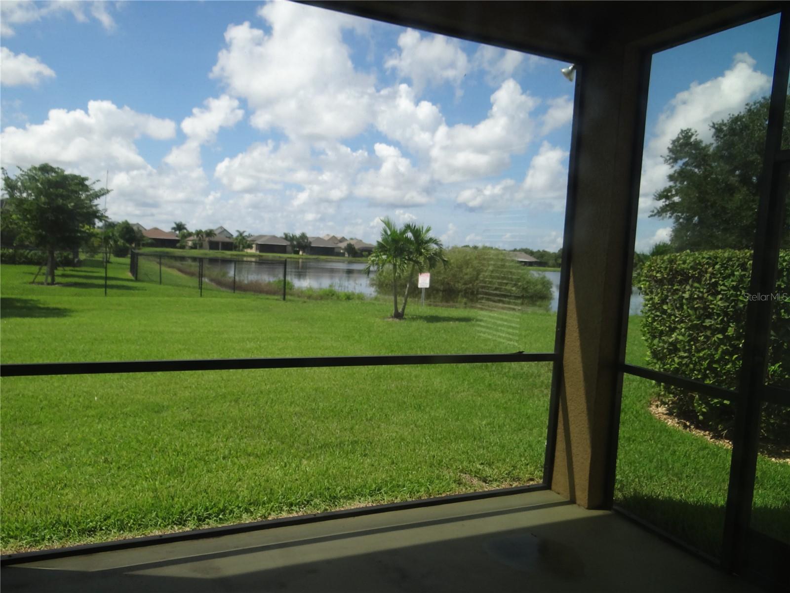 Image 19 of 20 For 4052 River Bank Way