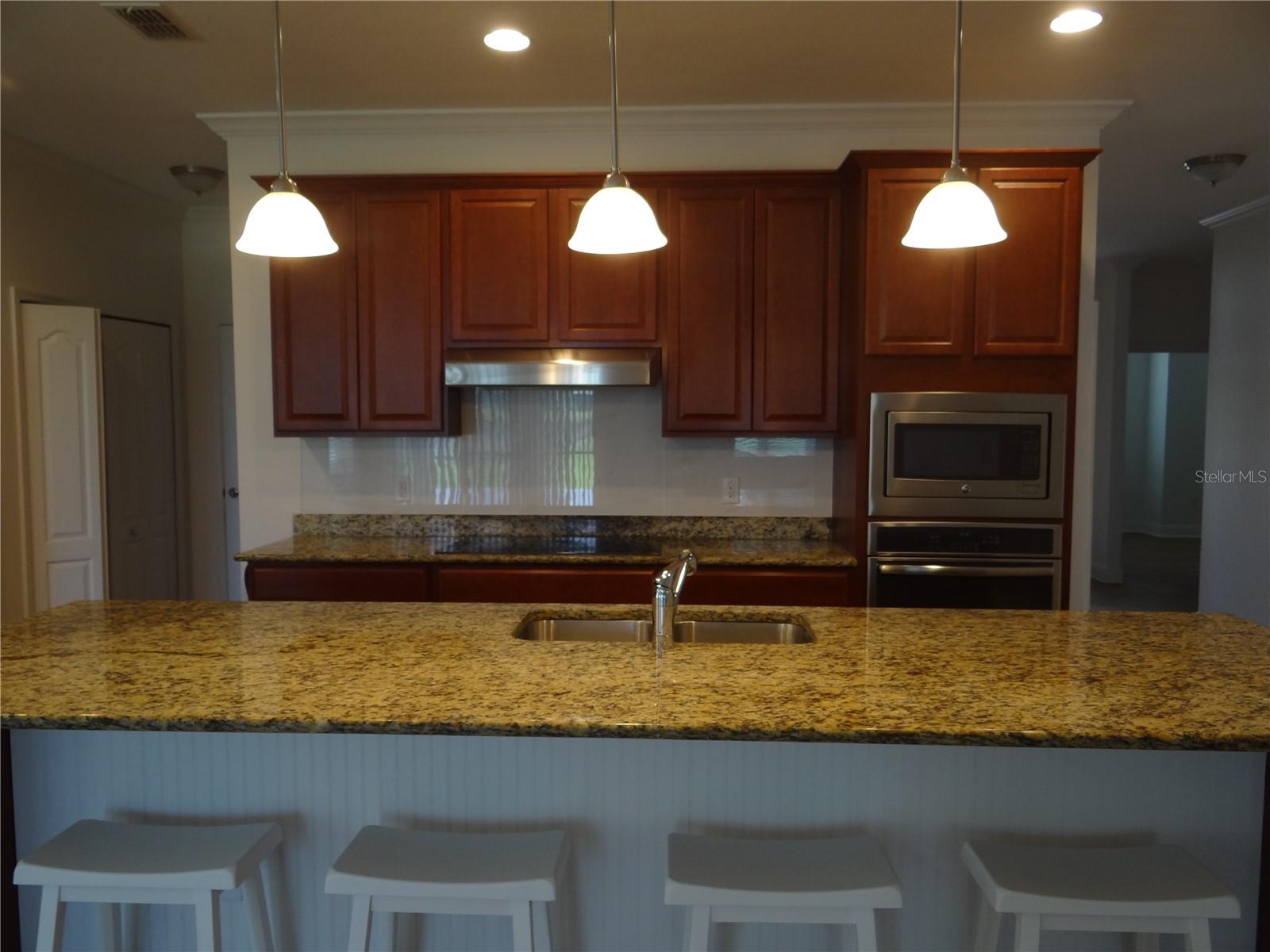 Image 7 of 20 For 4052 River Bank Way