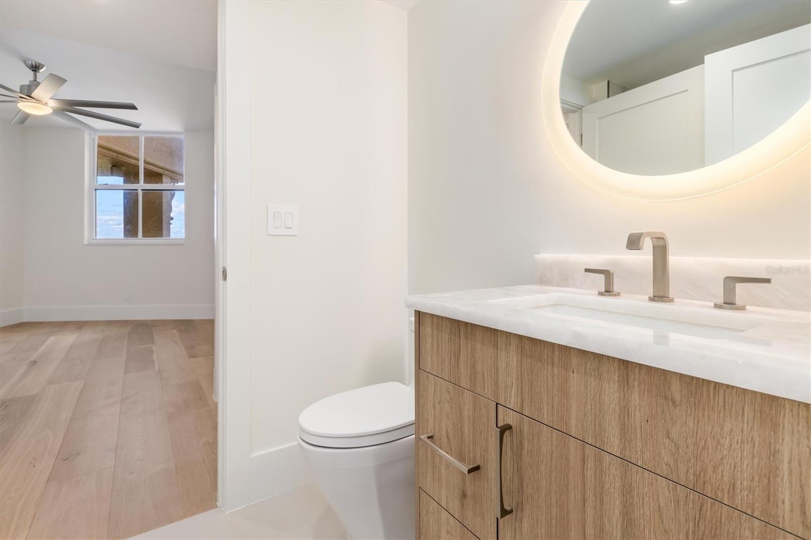 Image 31 of 60 For 980 Cape Marco Drive 1705