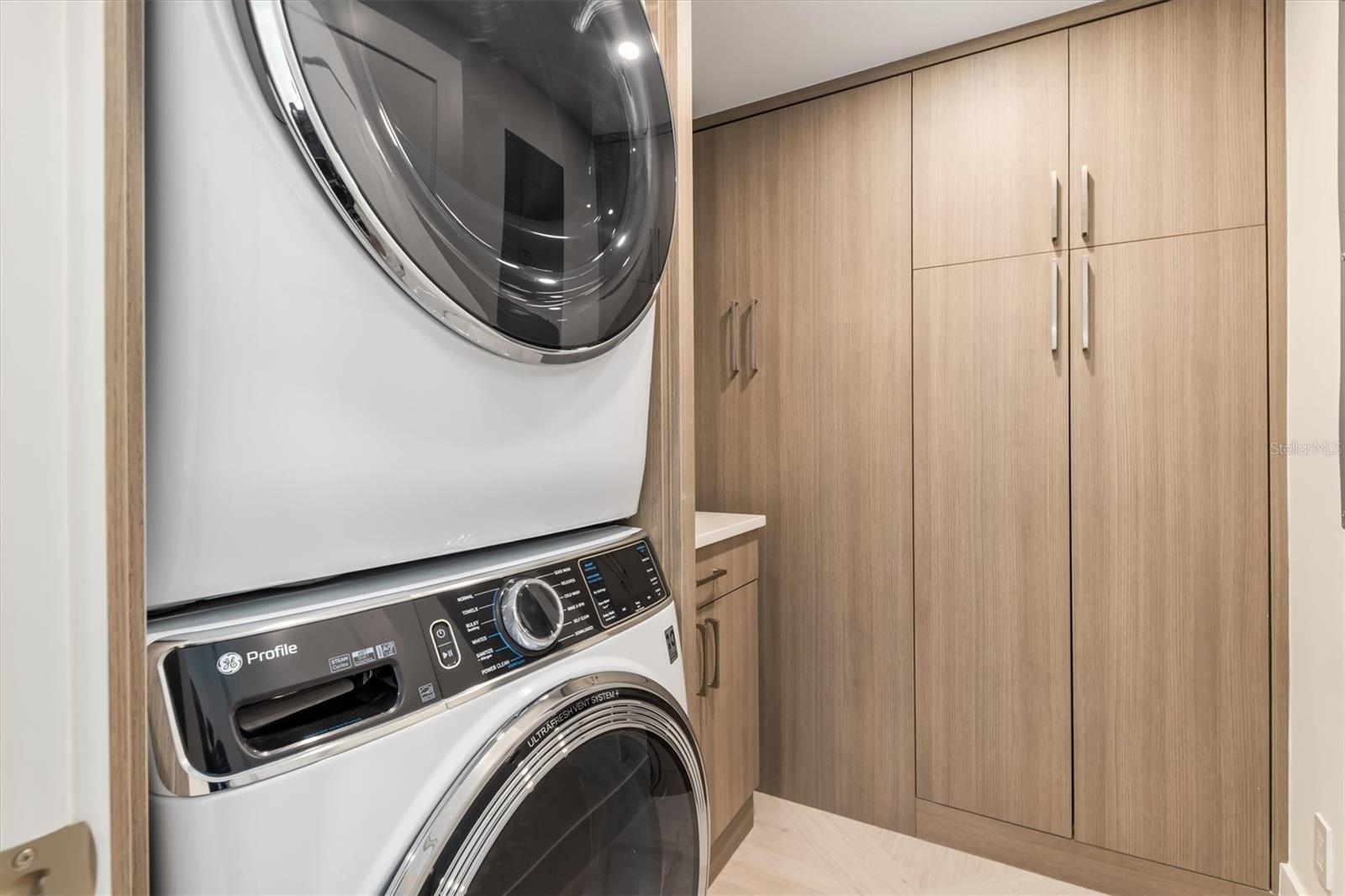 Image 35 of 60 For 980 Cape Marco Drive 1705