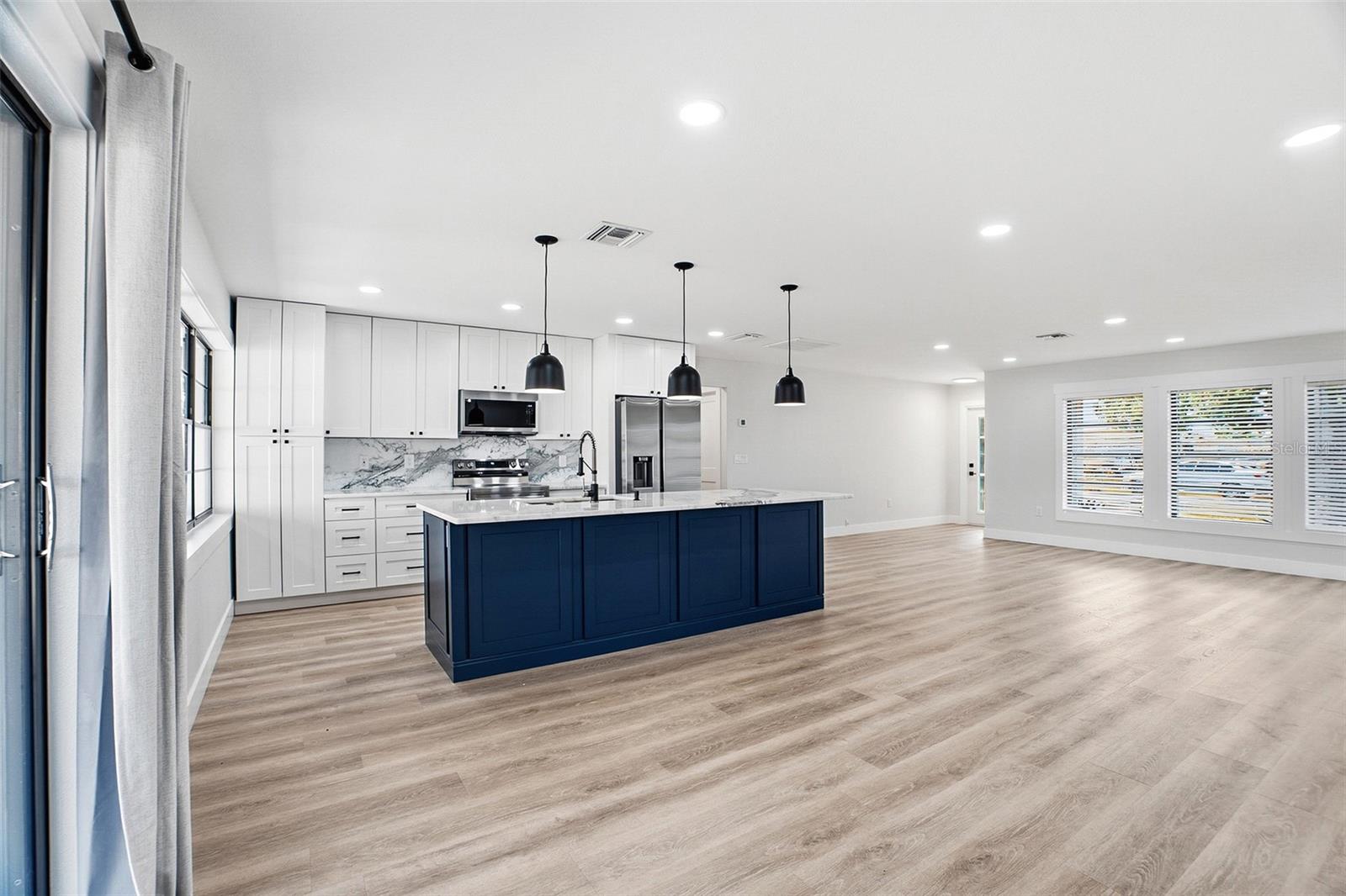 Image 11 of 36 For 1773 Coconut Drive