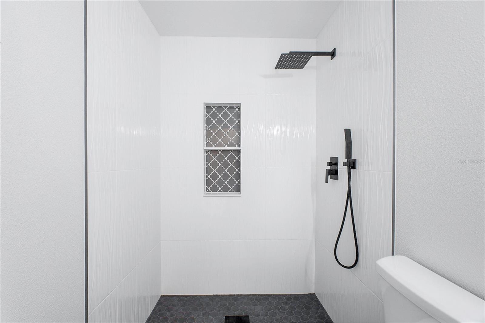 Image 24 of 36 For 1773 Coconut Drive