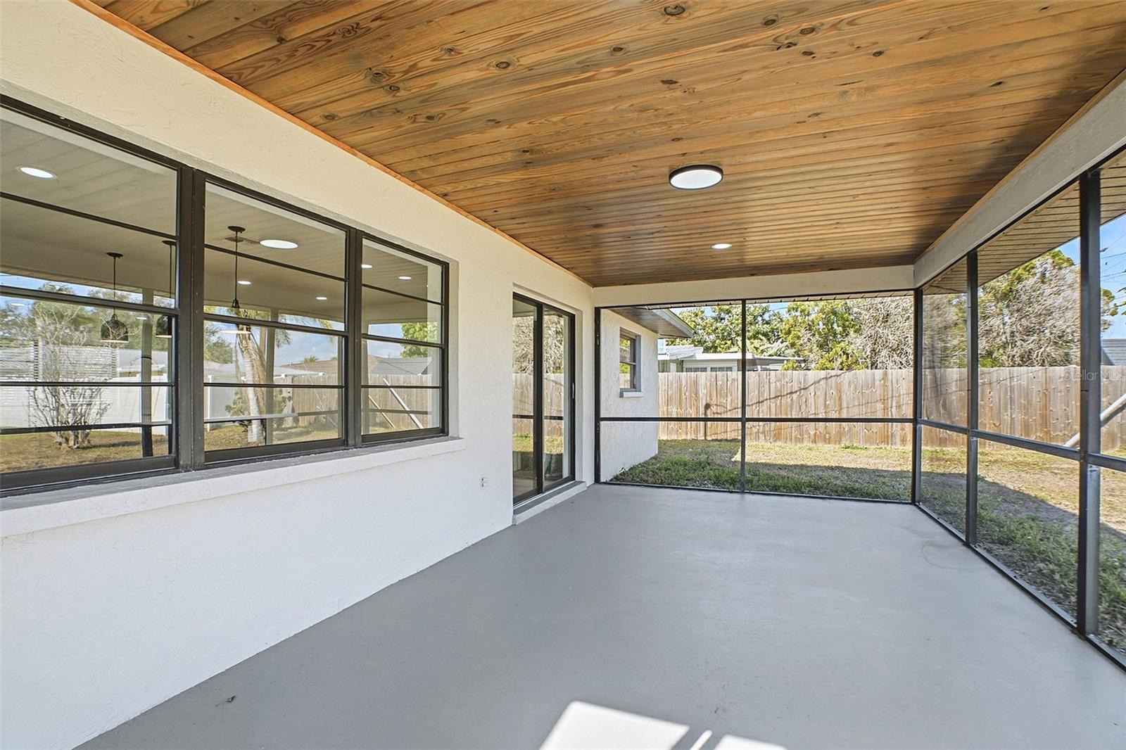 Image 28 of 36 For 1773 Coconut Drive