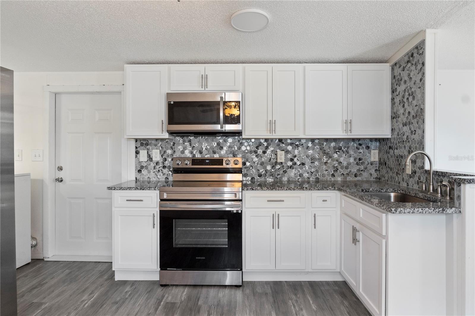 Image 7 of 19 For 6526 Jack Street