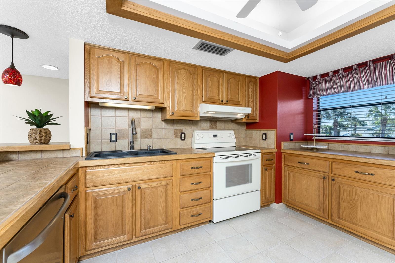 Image 12 of 59 For 301 Islamorada Boulevard 22b