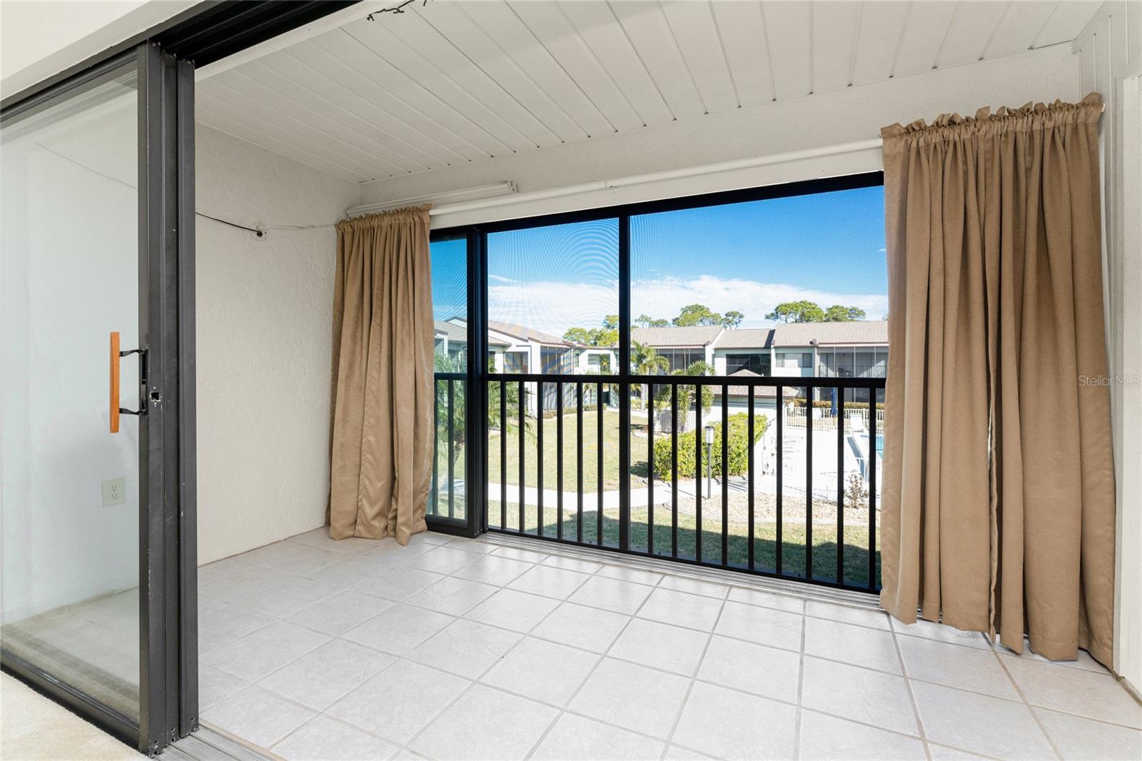 Image 24 of 59 For 301 Islamorada Boulevard 22b