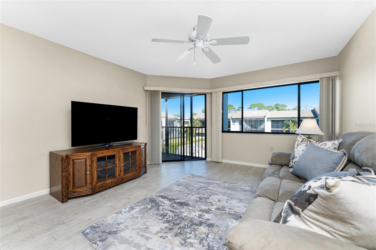 Image 7 of 59 For 301 Islamorada Boulevard 22b